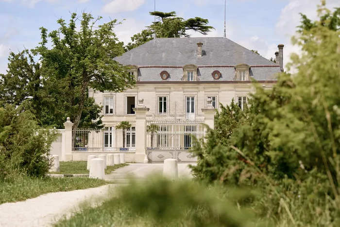 Visite guidée du château de Bonbonnet et de la distillerie Citadelle Gin, Château de Bonbonnet, Ars