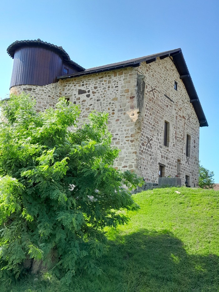 Visite guidée du château de Camou, Château de Camou,