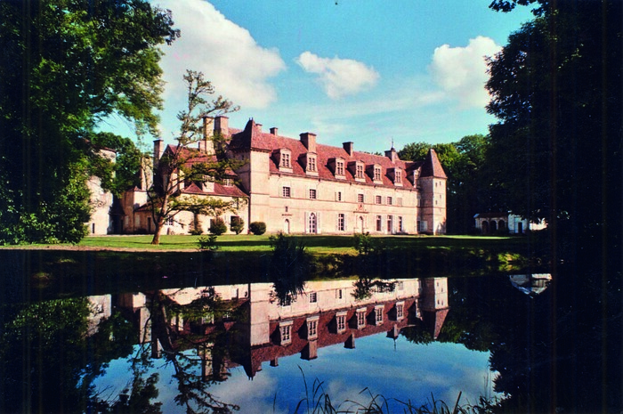 Visite guidée du château de Lux, Château de Lux, Lux
