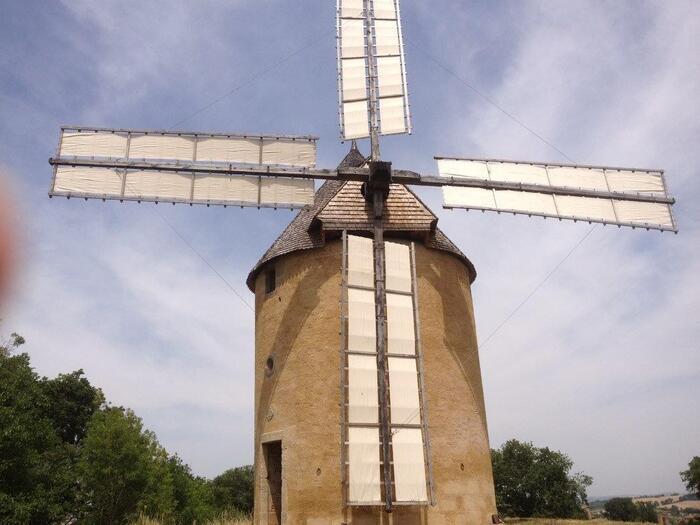 Visite guidée du Moulin à vent de Gensac La maison du meunier Montpezat