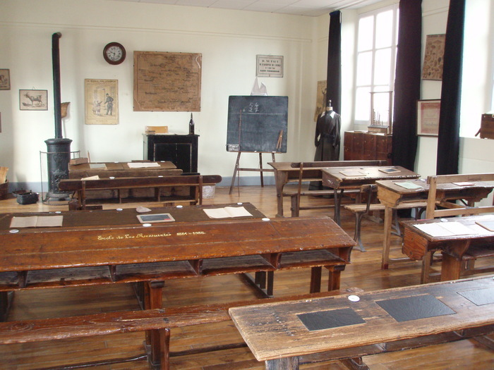 Visite guidée du Musée de l'école de Chartres et d'Eure-et-Loir Musée de l'école de Chartres et d'Eure-et-Loir Chartres