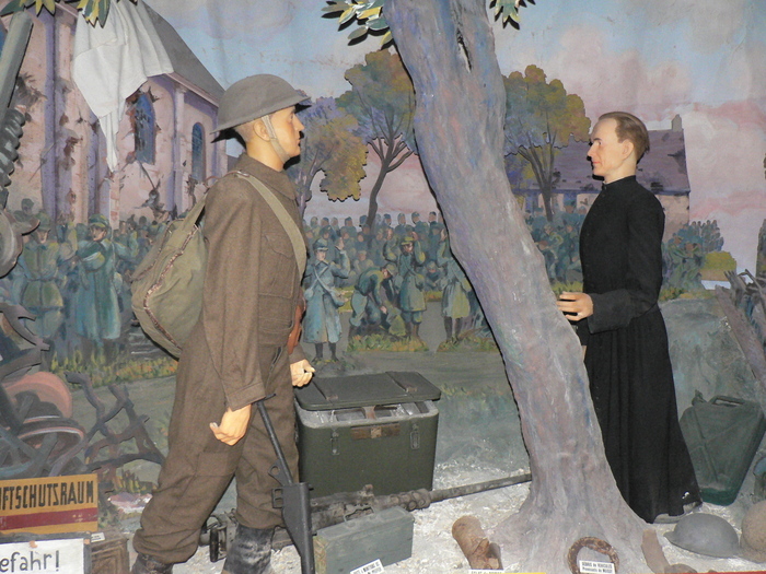 Visite guidée du musée, Musée Juin 1944, L&rsquo;Aigle
