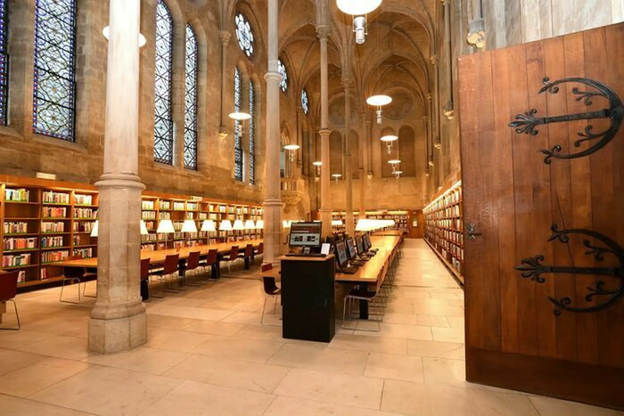 Visite guidée du réfectoire des moines, Bibliothèque centrale du Conservatoire national des arts et métiers, Paris