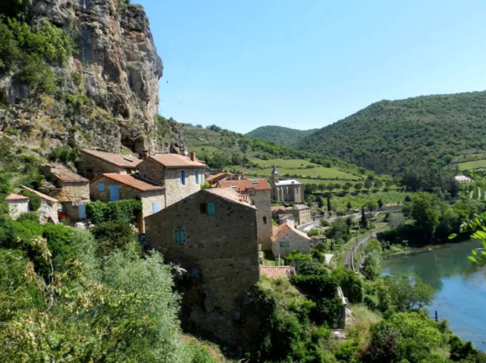 Visite guidée du village de Peyre Village de Peyre Comprégnac