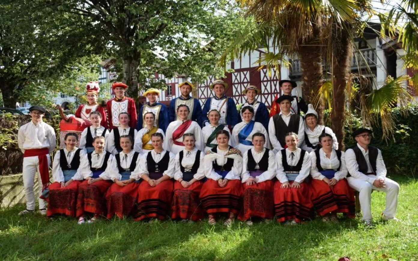 Visite guidée et dansée du village La Bastide-Clairence