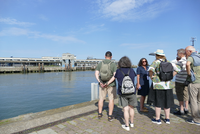 Visite guidée "Flânerie sur le port" La Kabane de plage Boulogne-sur-Mer