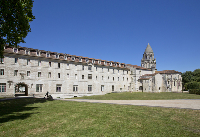 Visite guidée « flash » de l&rsquo;abbaye aux Dames de Saintes, L&rsquo;Abbaye aux Dames, Saintes