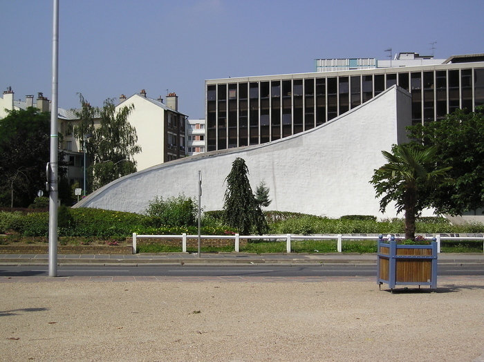 Visite guidée : La Bourse départementale du travail : une nouvelle « Maison du peuple »?, Bourse départementale du Travail, Bobigny