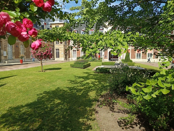 Visite guidée : l'hôpital Charles Nicolle d'hier à aujourd'hui Hôpital Charles Nicolle - CHU de Rouen Rouen