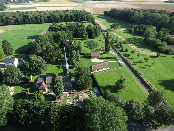 Visite guidée : suivez l’évolution des travaux de l’église et découvrez l’if à la Vierge, Parc et jardins du château du Troncq, Le Troncq