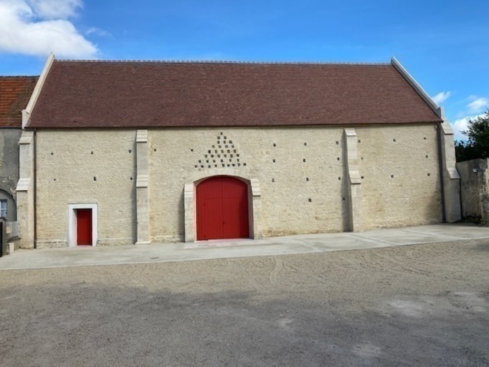 Visite libre de la grange aux dîmes, Grange aux Dimes., Rots