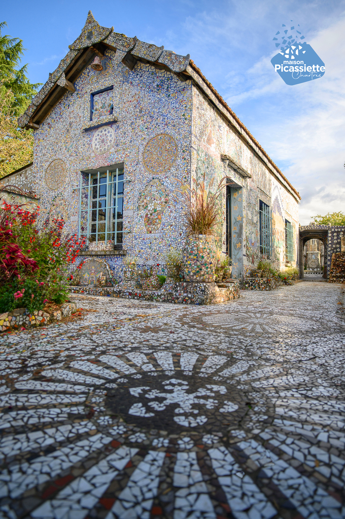 Visite libre de la Maison Picassiette, Maison Picassiette, Chartres