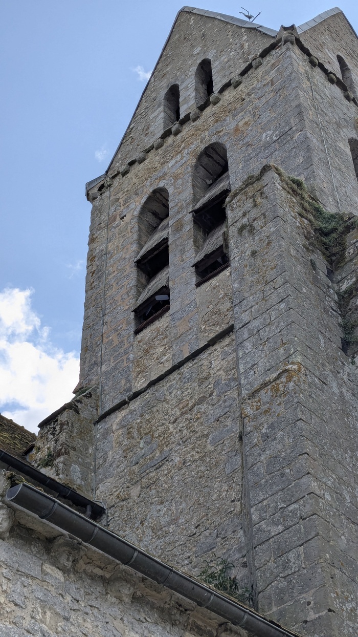 Visite libre de l'église et du clocher Église Saint-Apollinaire de Salins Salins