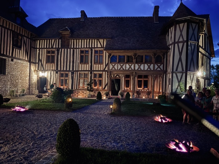 Visite libre des extérieurs Manoir d'Hellenvilliers Le Mesnil-Jourdain