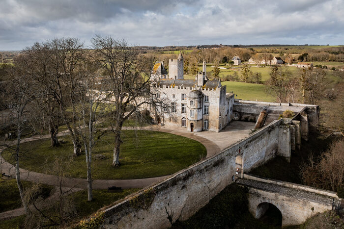 Visite libre du château médiéval, Château de Creully, Creully sur Seulles