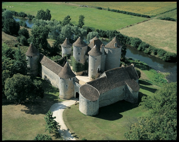 Visite libre et guidée du château de Forges – Monument Historique  à Concremiers, Château de Forges, Concremiers