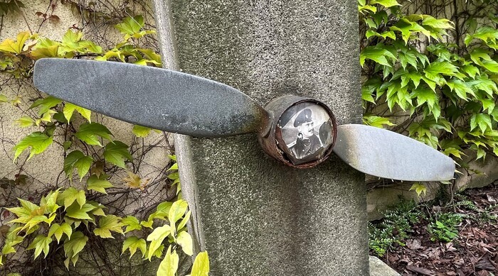 Visite thématique du cimetière des Fauvelles : à la recherche des tombes d’aviateurs, Cimetière des Fauvelles, Courbevoie