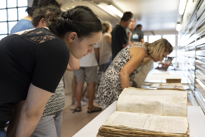 VISITES GUIDÉES DES ARCHIVES DE LA HAUTE-GARONNE [Archives Toulouse] Archives départementales de la Haute-Garonne Toulouse