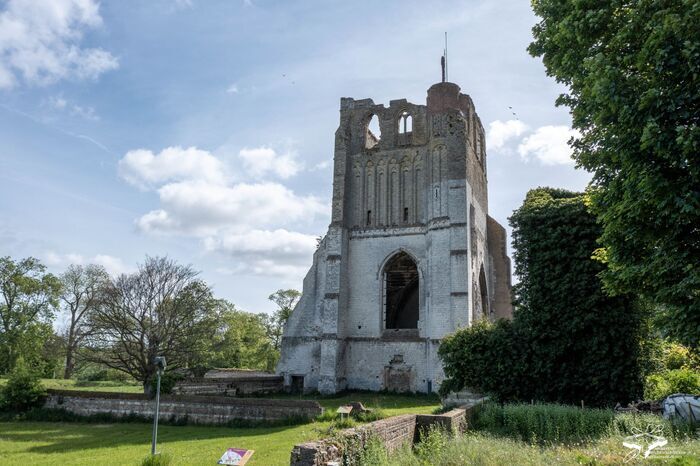Visites guidées des fortifications et de l’abbaye de Watten Tour de l'abbaye Watten