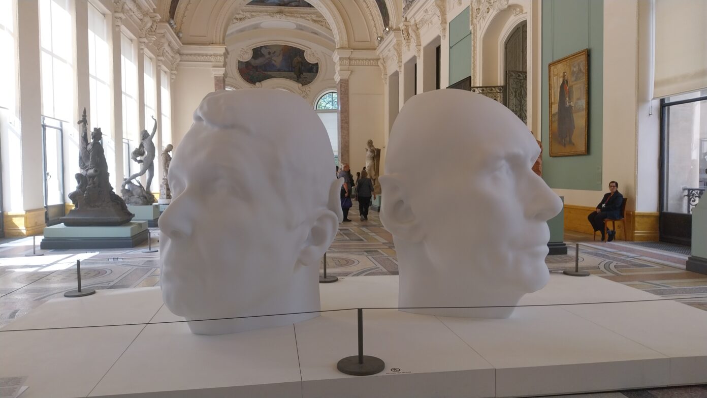 Œuvre d’Anne et Patrick Poirier au Petit Palais, recto