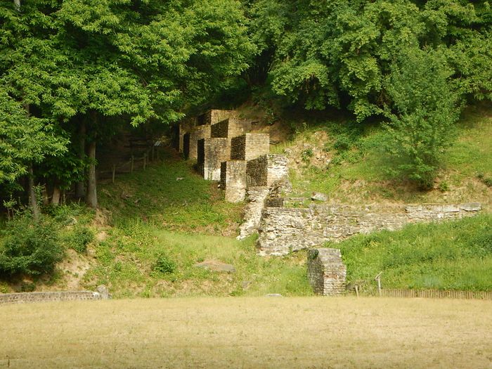 Amphithéâtre gallo-romain de Gennes, Amphithéâtre gallo-romain de Gennes, Gennes