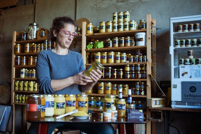 Atelier "À la découverte du monde des abeilles" à la ferme de Champ Chabert Ferme de champ chabert