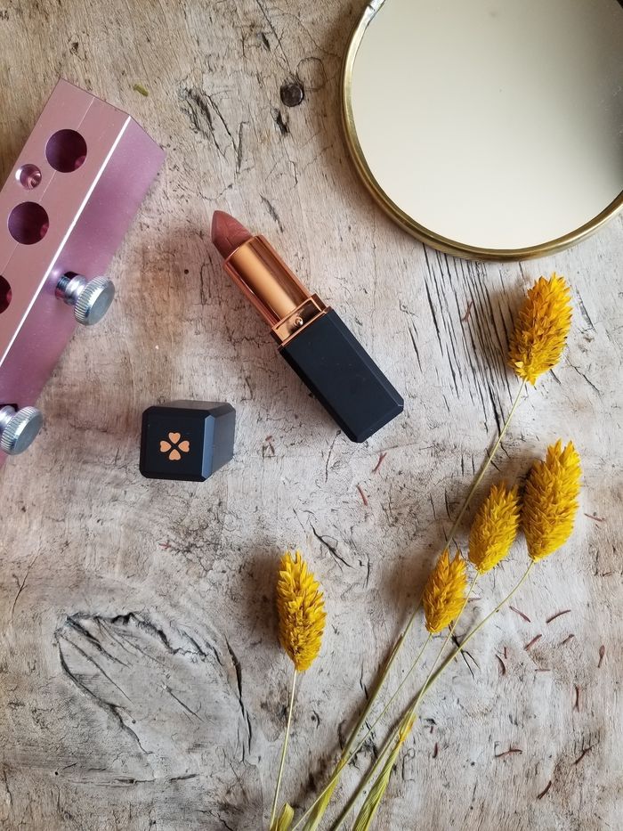 Atelier création rouge à lèvres et vernis à ongles, Ateliers Octopodes, Chambéry