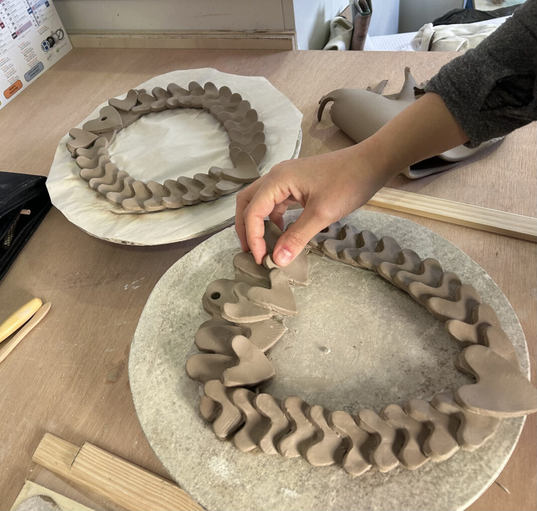 Atelier de modelage Argiles Céramique Café Biscarrosse