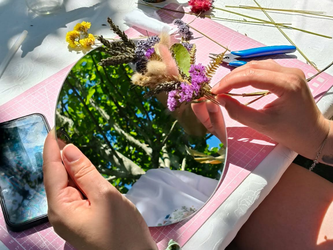 Atelier Miroir en fleurs séchées Luchapt