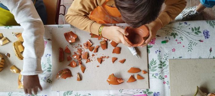 Atelier restauration de céramique « Viens casser et restaurer ta poterie », Église Saint-Apollinaire de Salins, Salins