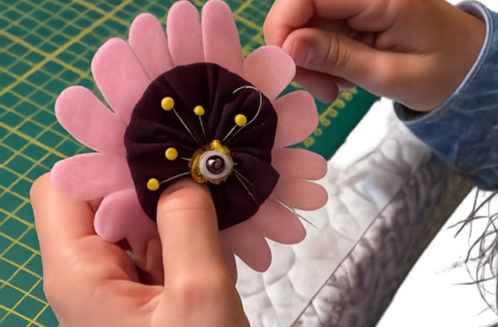 Atelier textile enfants Dordogne M. Papillonne Beaumontois en Périgord