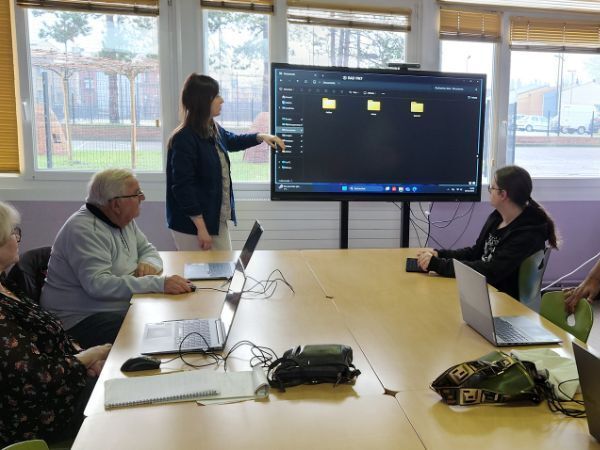 ATELIERS NUMERIQUES 6/6, Maison de quartier Saint-Jacques, Grande-Synthe