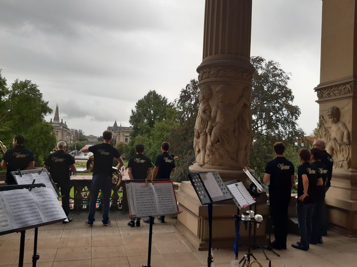 Aubade musicale place de la République : Wonder Brass sur le balcon du palais du Rhin Palais du Rhin - siège de la DRAC Grand Est Strasbourg