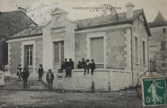 Balade commentée dans le bourg de Chazelles, Square René Pajot, Chazelles