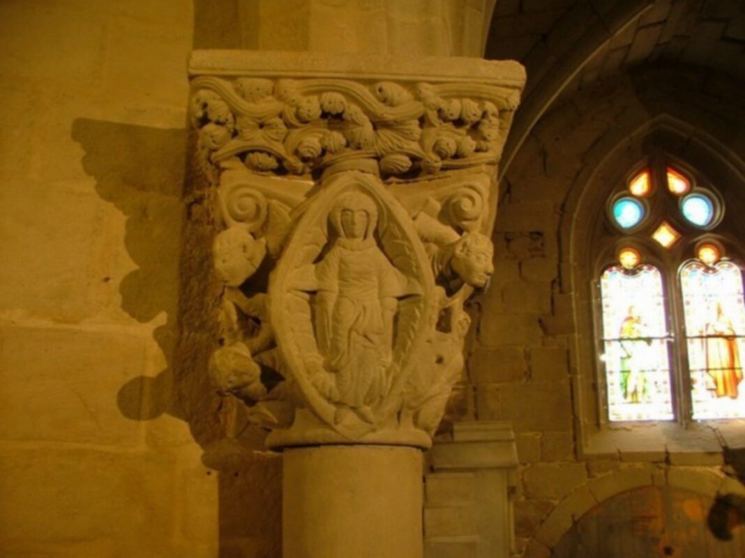 CAUNES FÊTE SON MARBRE SCULPTER LE MARBRE À L’ÉPOQUE ROMANE Caunes-Minervois