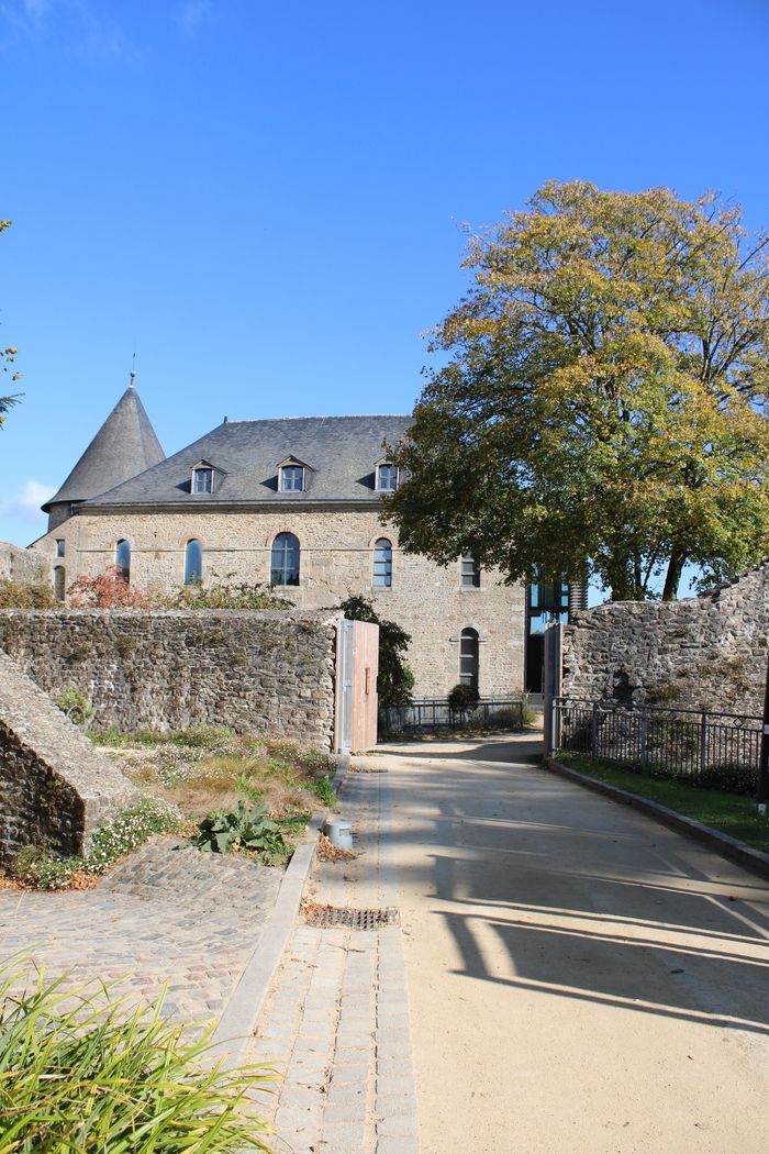 Château Express, Musée du château de Mayenne, Mayenne