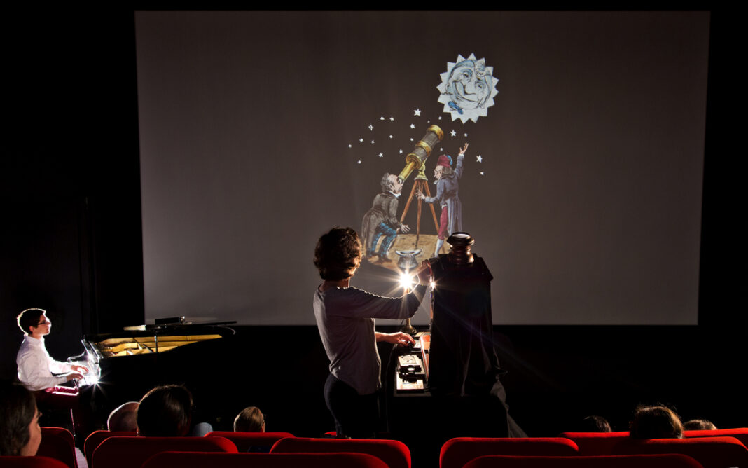 Ciné-spectacle : La lanterne des tout-petits Fondation Jérôme Seydoux-Pathé Paris