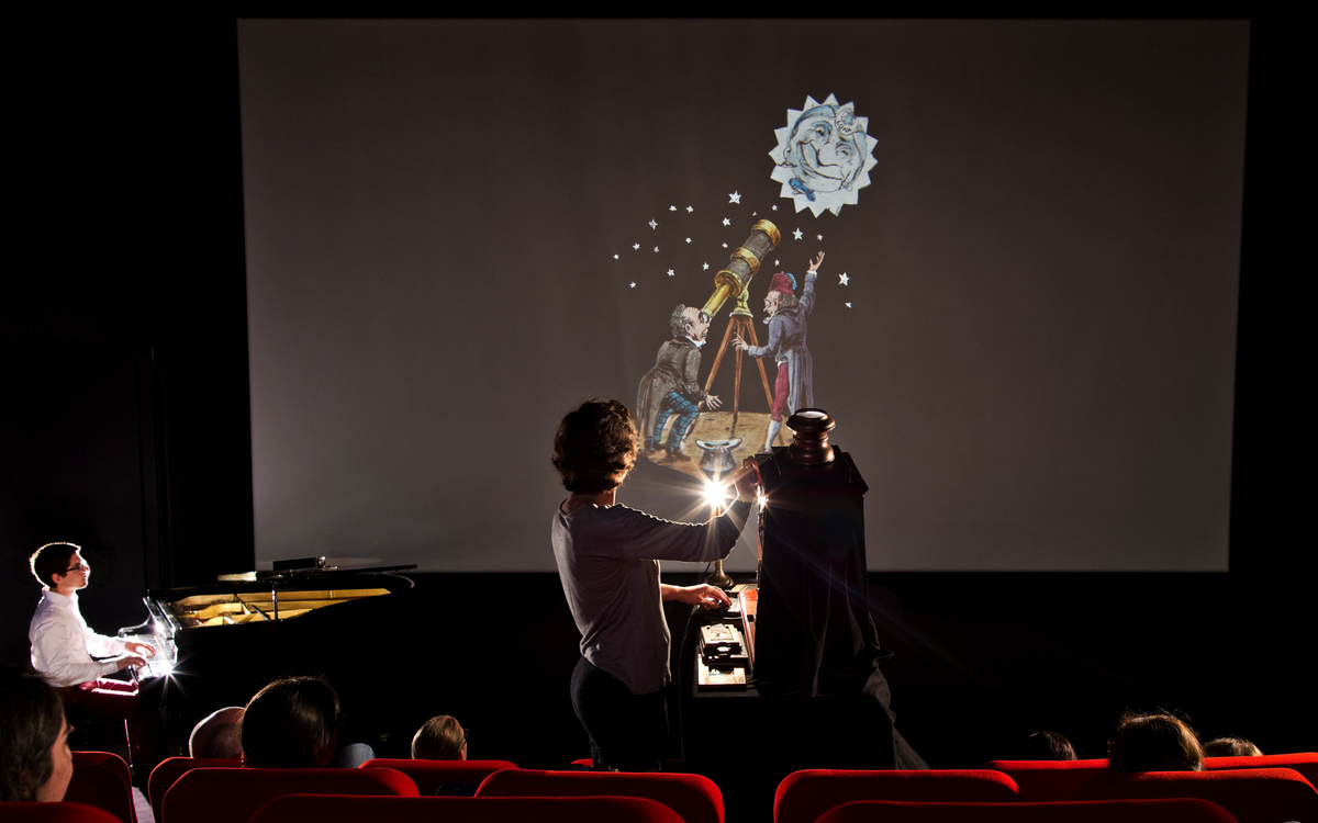 Ciné-spectacle : La lanterne des tout-petits Fondation Jérôme Seydoux-Pathé Paris