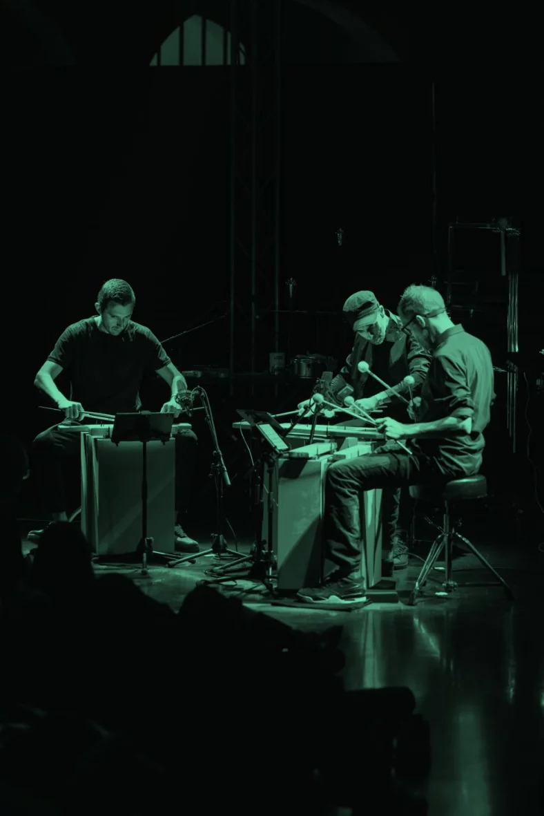 Concert au Sans Réserve Drums par l’Ensemble 0 + Oonagh Haines Le Sans Réserve Périgueux