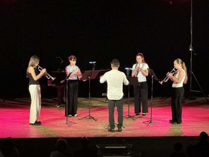 Concert de l&rsquo;ensemble de trompettes du Conservatoire municipal de musique et de danse de Saintes, Arènes gallo-romaines, Saintes