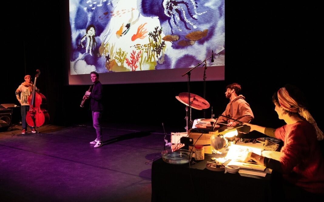 Concert dessiné Le voyage de Claude, Dès 7 ans au 38Riv Jazz 38Riv Jazz Club Paris