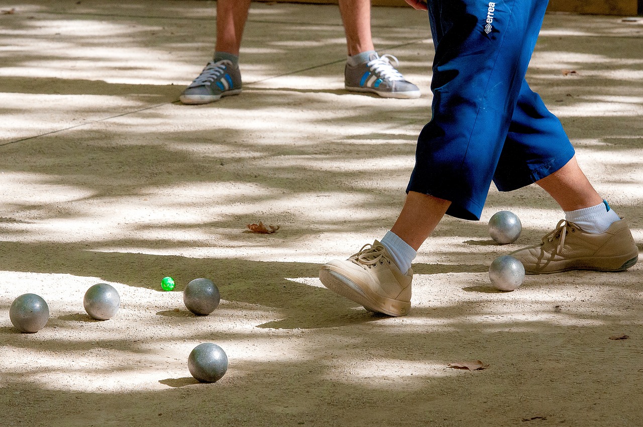 Concours de pétanque en doublette à Coly  Coly-Saint-Amand