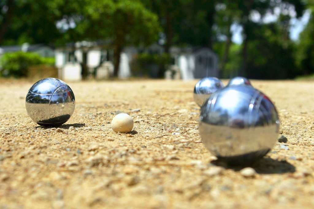 Concours de pétanque par les sapeurs pompiers de Magnac-Bourg Magnac-Bourg