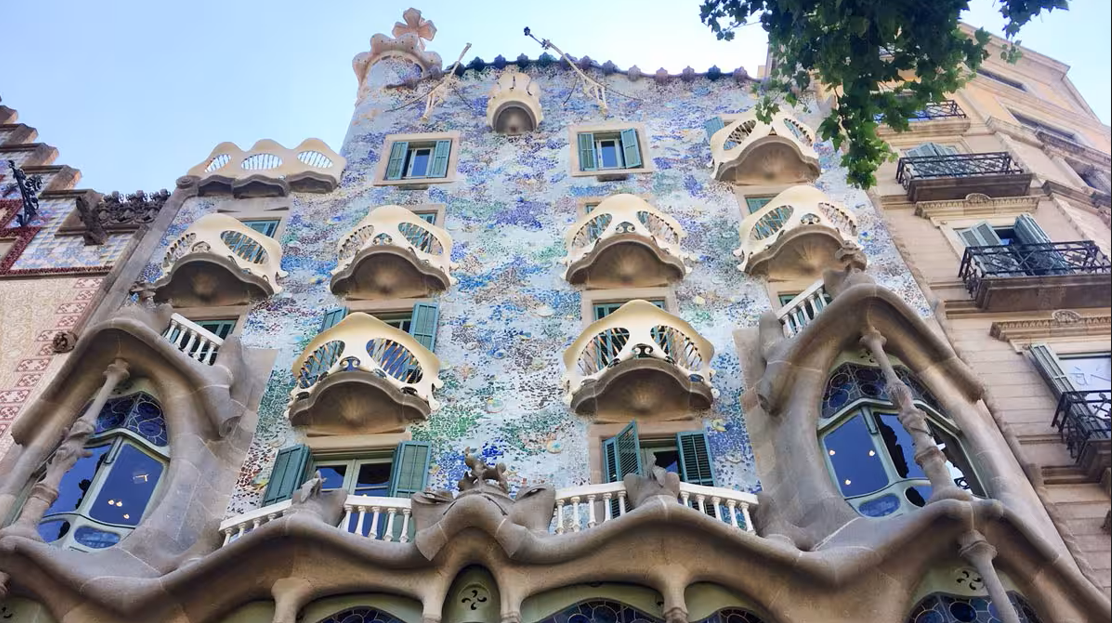 Conférence Barcelone et l’œuvre de Gaudi Rue Abbé Bordes Saint-Paul-lès-Dax 2026-11-03