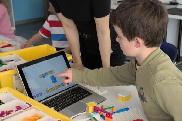 Cours hebdomadaires de robotique, jeux vidéo et 3D • De 5 à 14 ans, Futurekids, Nyon
