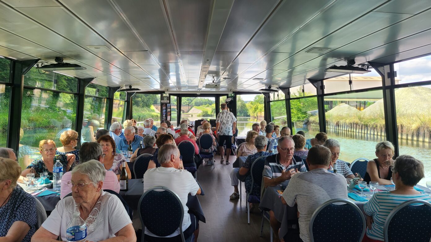 Croisières Repas sur la Saône Soyez Audacieux ! Route de Chassey-lès-Scey Scey-sur-Saône-et-Saint-Albin