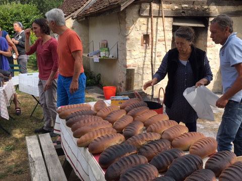 Cuisson au four à bois Néons-sur-Creuse