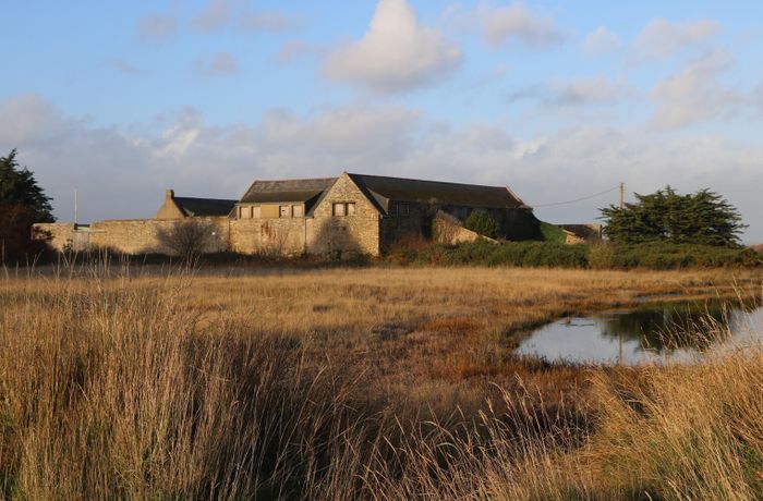 Découverte de la ferme de la Villeneuve, Ferme de la Villeneuve, Séné
