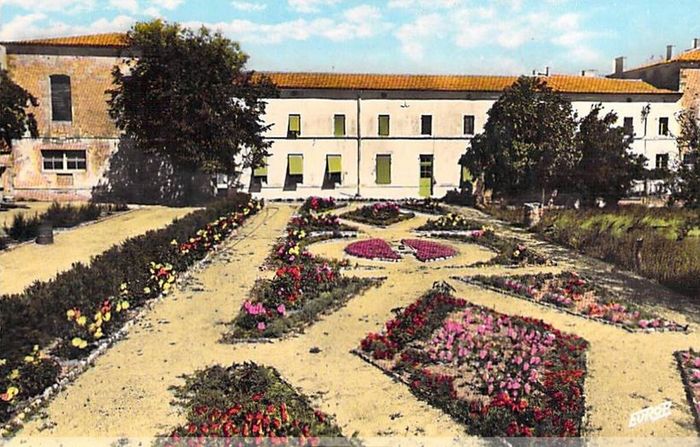 Découverte des quartiers historiques de la ville, Bastion Royal de la citadelle du Château-d&rsquo;Oléron, Ors