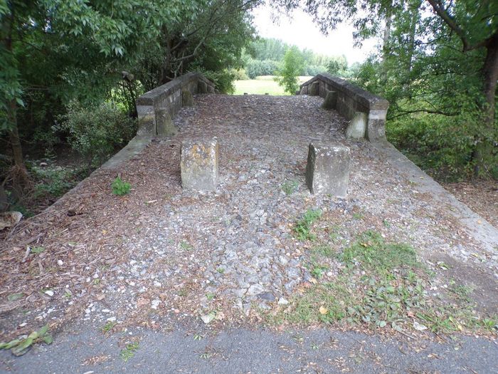 Découverte du Pont du Cocuron, Pont du Cocuron, Merpins